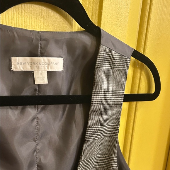 New York & Company Gray Plaid Tailored Buttoned Vest Stretch Lined Size 10 - Picture 12 of 17
